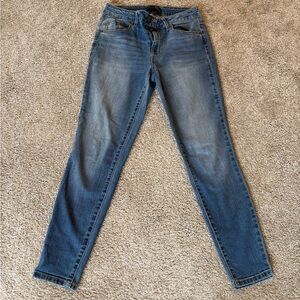 1822 Denim Women's Skinny Jeans in Blue